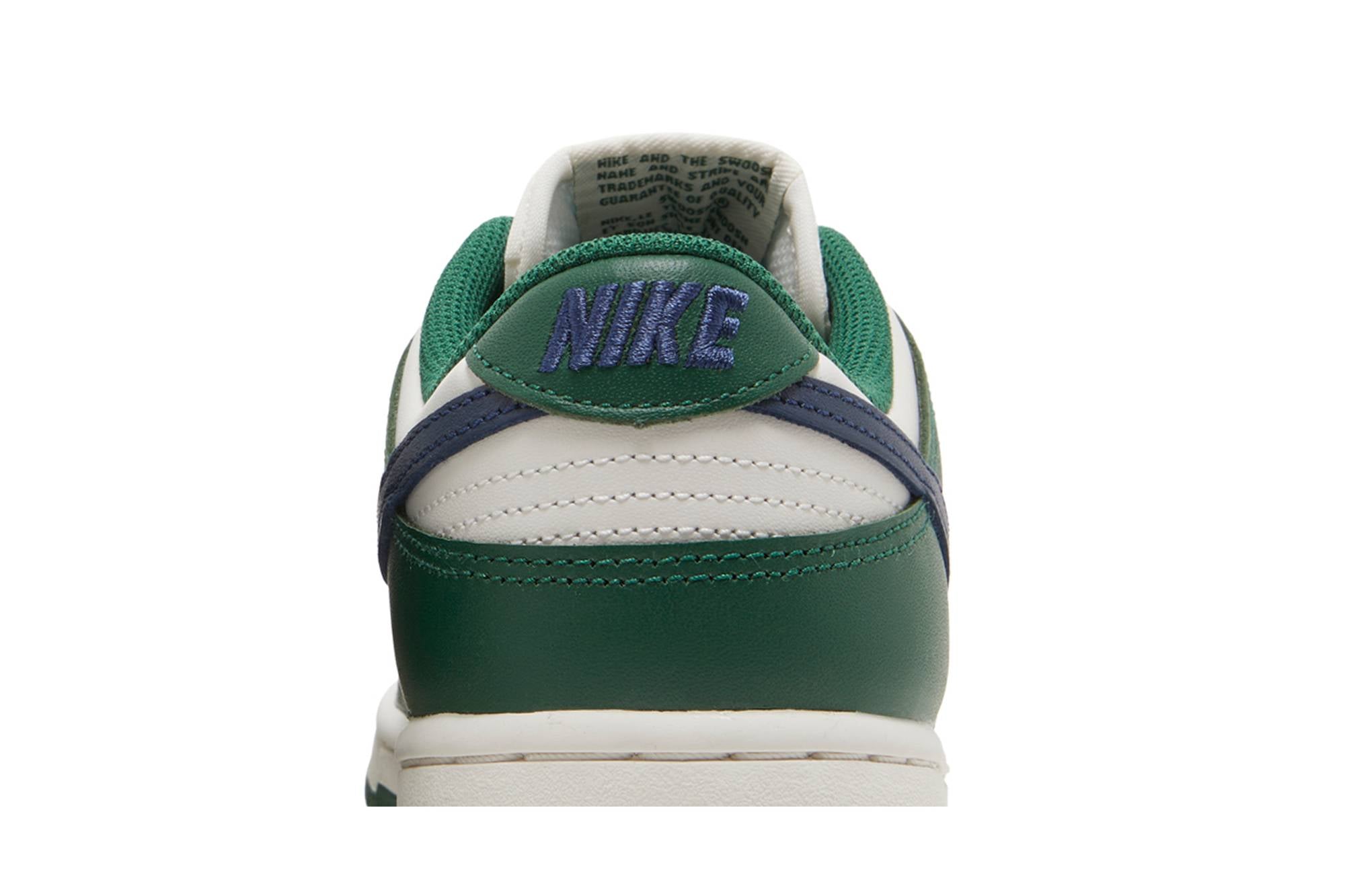 NIKE DUNK LOW ‘GORGE GREEN’